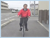高年齢者/自転車運転