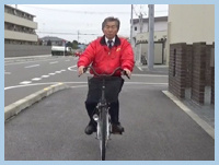 高年齢者/自転車運転